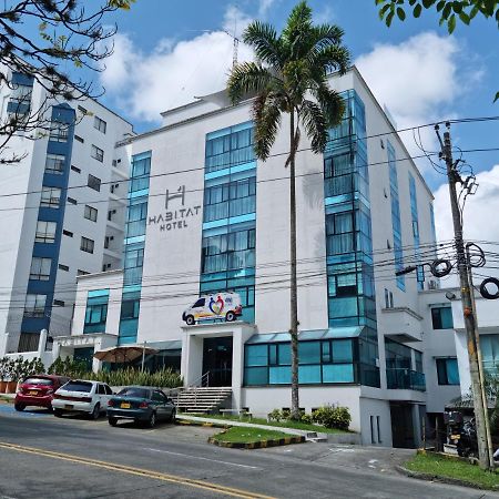 Habitat Suites Hotel Pereira Esterno foto