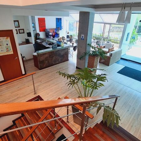 Habitat Suites Hotel Pereira Esterno foto