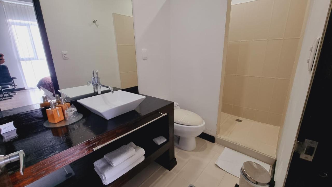 Habitat Suites Hotel Pereira Esterno foto