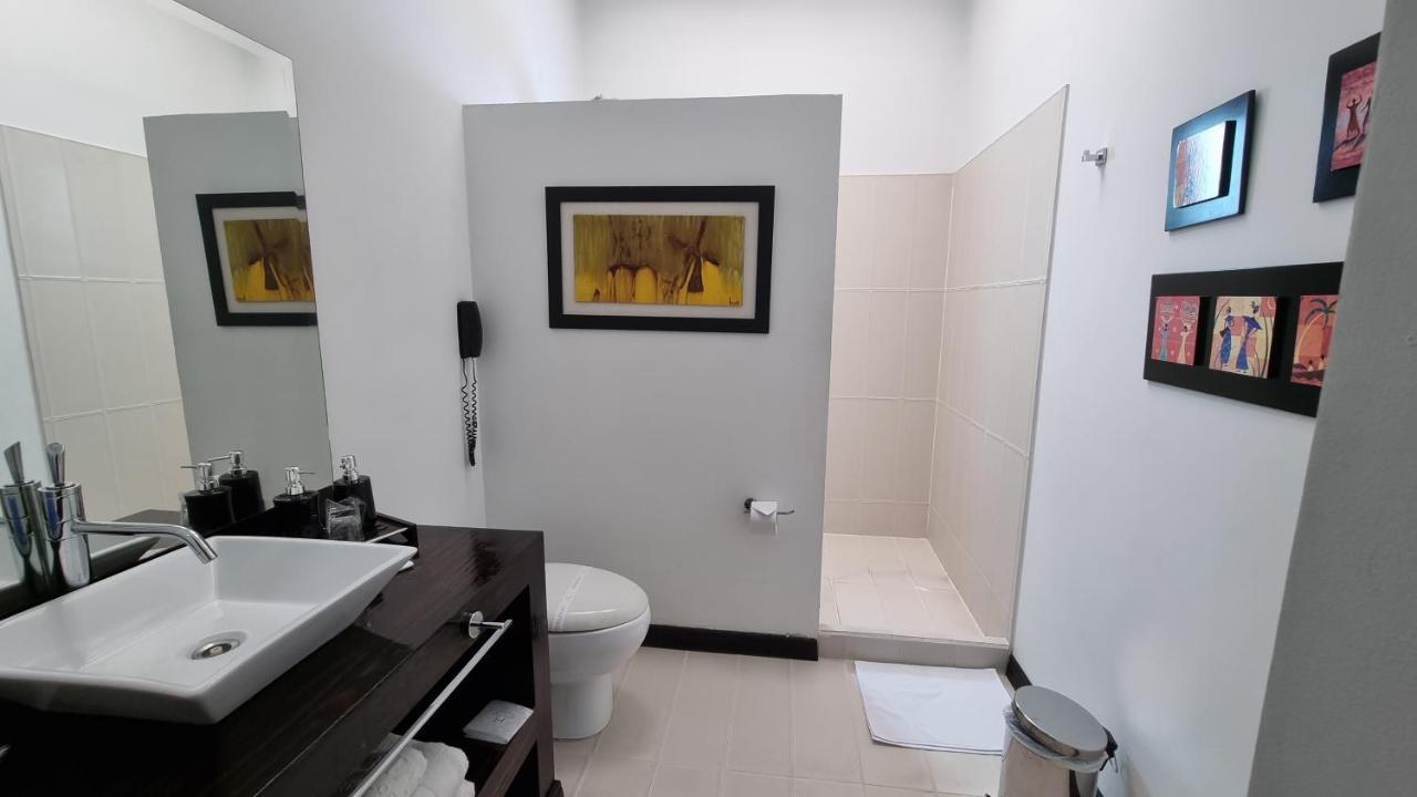 Habitat Suites Hotel Pereira Esterno foto