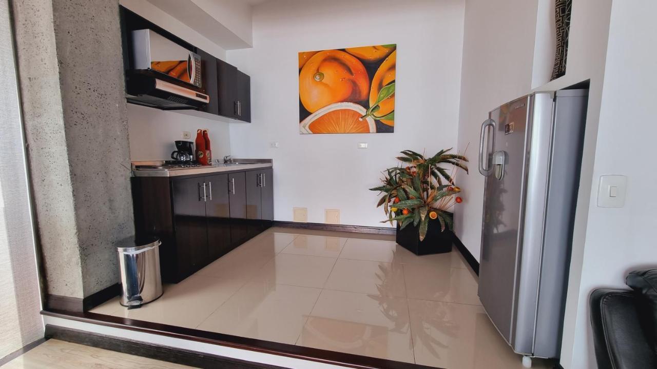 Habitat Suites Hotel Pereira Esterno foto