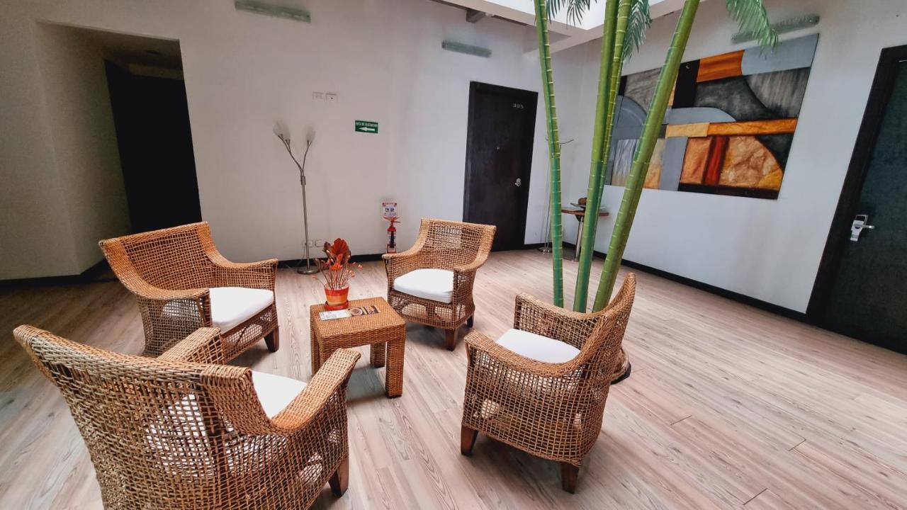 Habitat Suites Hotel Pereira Esterno foto
