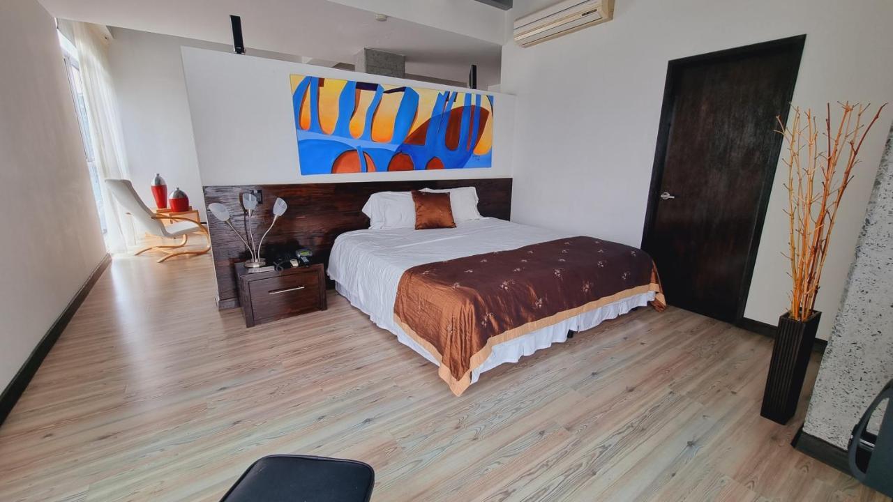 Habitat Suites Hotel Pereira Esterno foto
